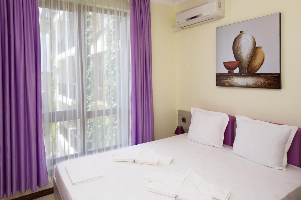 Mars Apartments In Tryavna Beach Complex スヴェティ・ヴラス エクステリア 写真